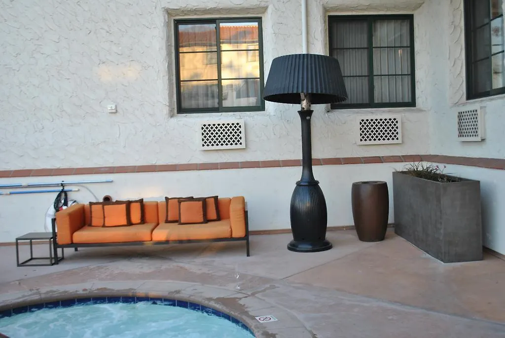 Palmoro House ホテル 3*