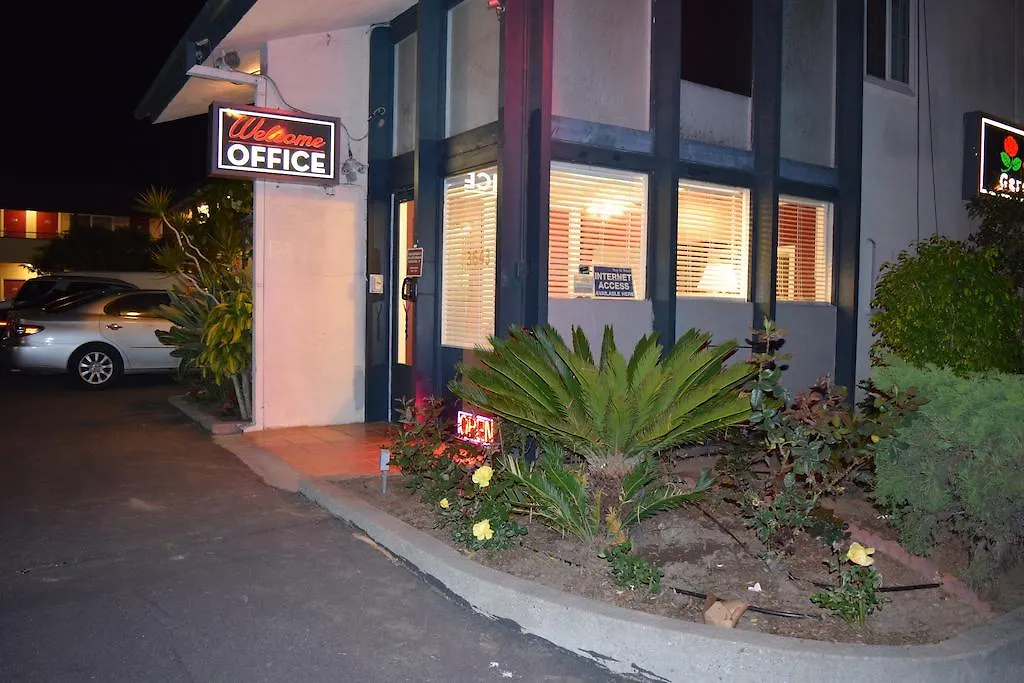 Rose Garden Motel