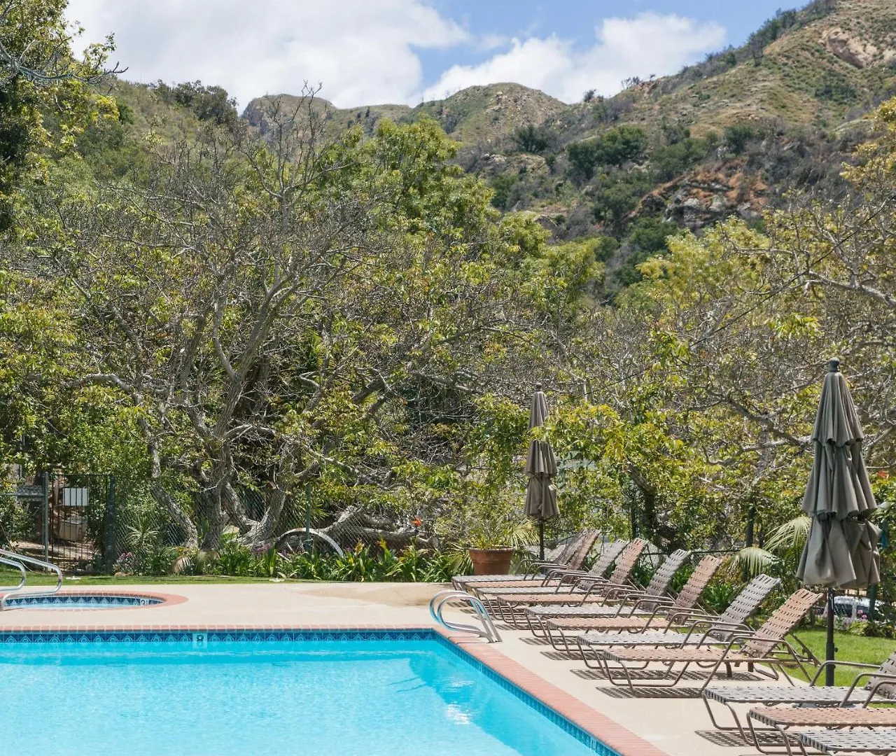 Hotel Circle Bar B Guest Ranch 4*