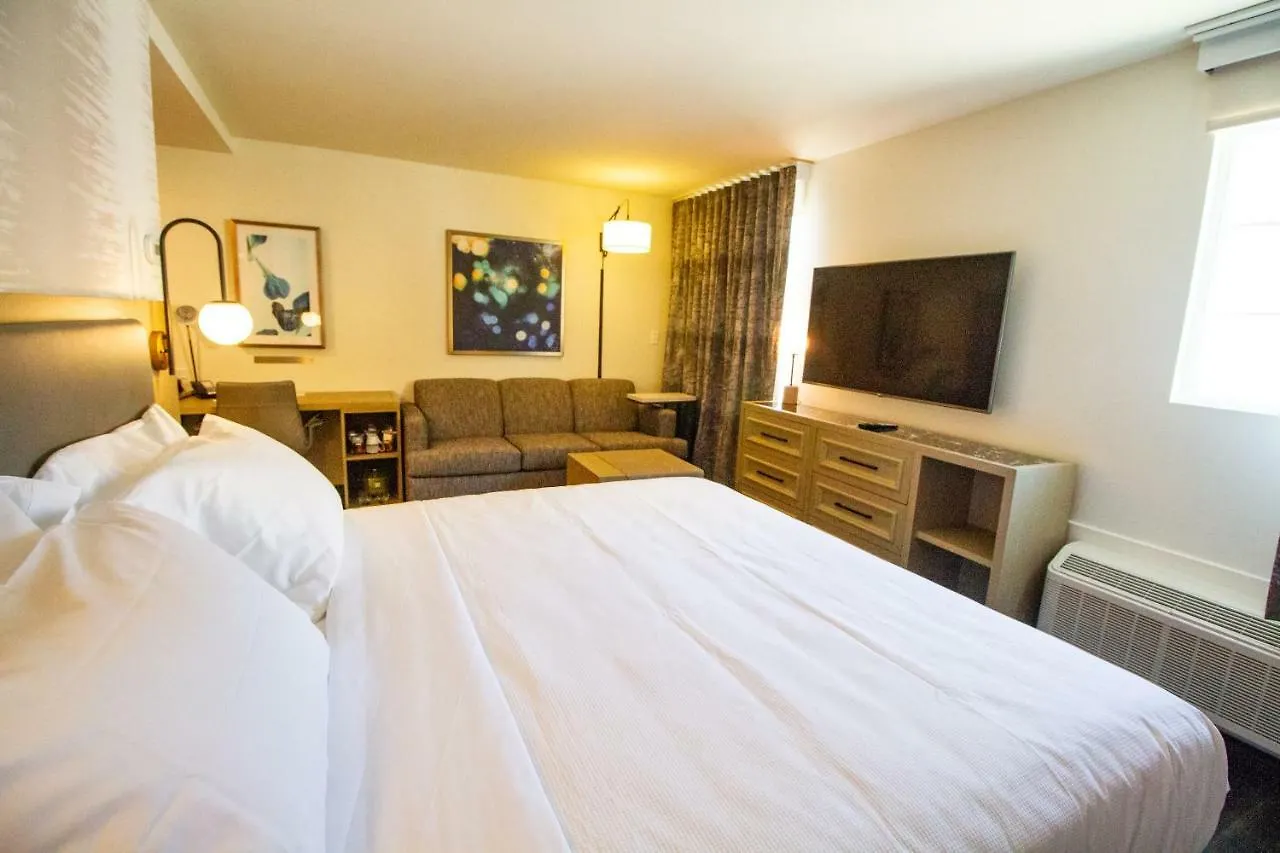 Отель Hyatt Place Santa Barbara