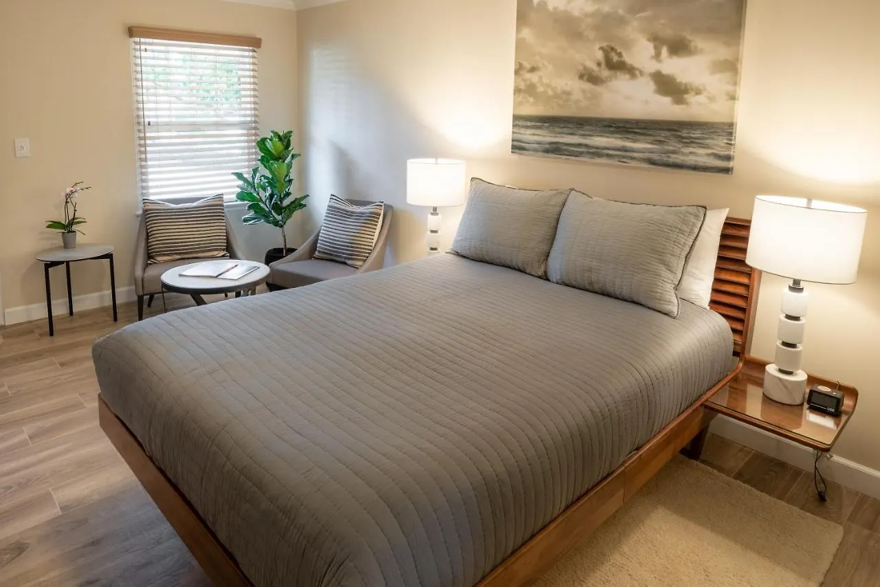 Harbor House 3*