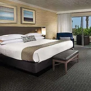 West Inn, A Coast Santa Barbara