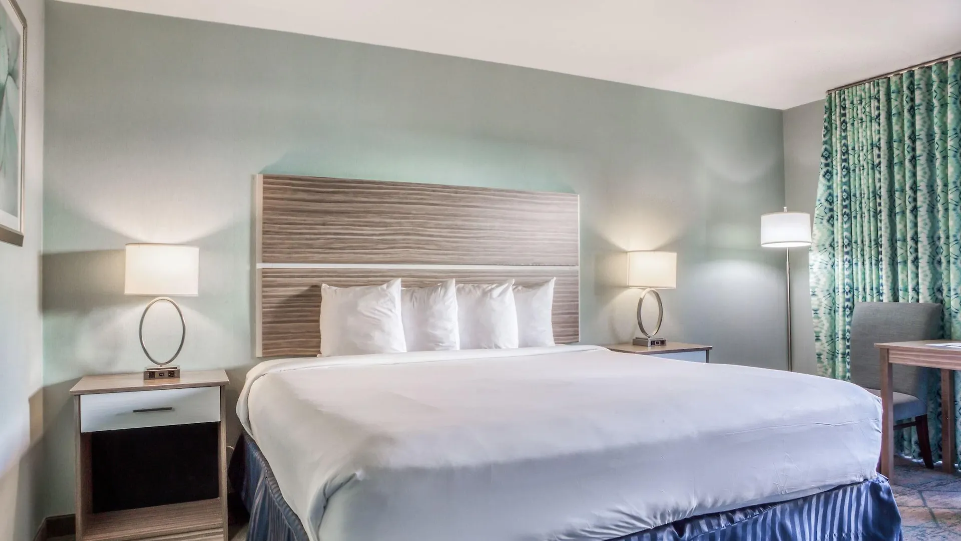 Avania Of Hotel Santa Barbara