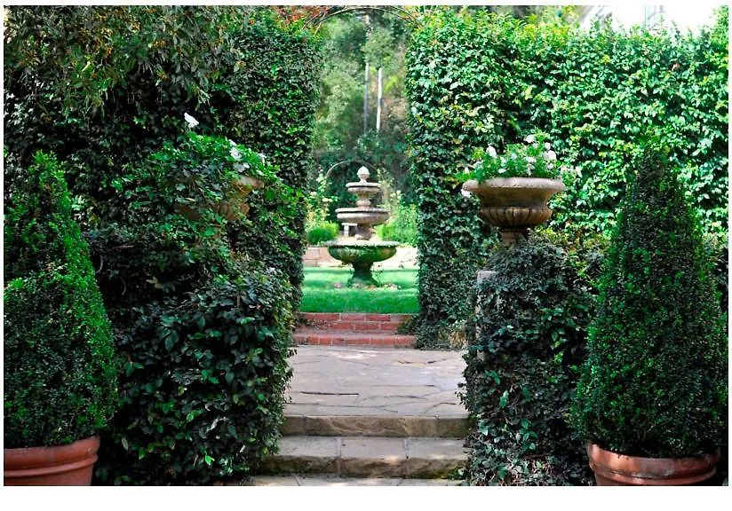 Ravenscroft Historic Gated Montecito Estate With Pool & Tennis Court *