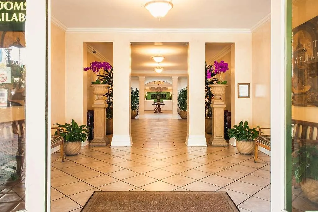 Отель Hotel Santa Barbara Санта-Барбара