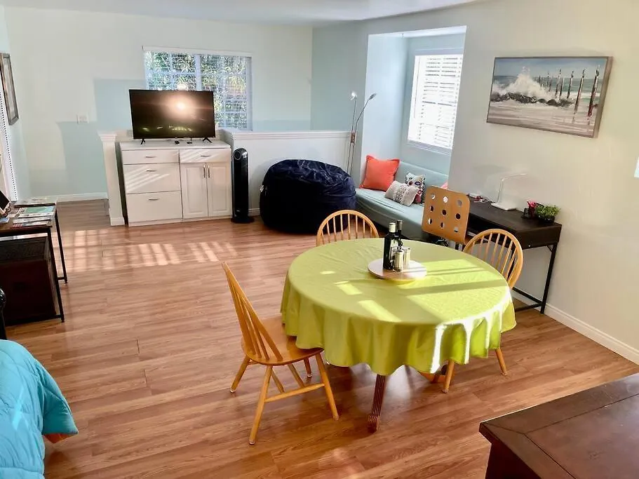 Serenity Large 1-bedroom Guest Apt. Санта-Барбара