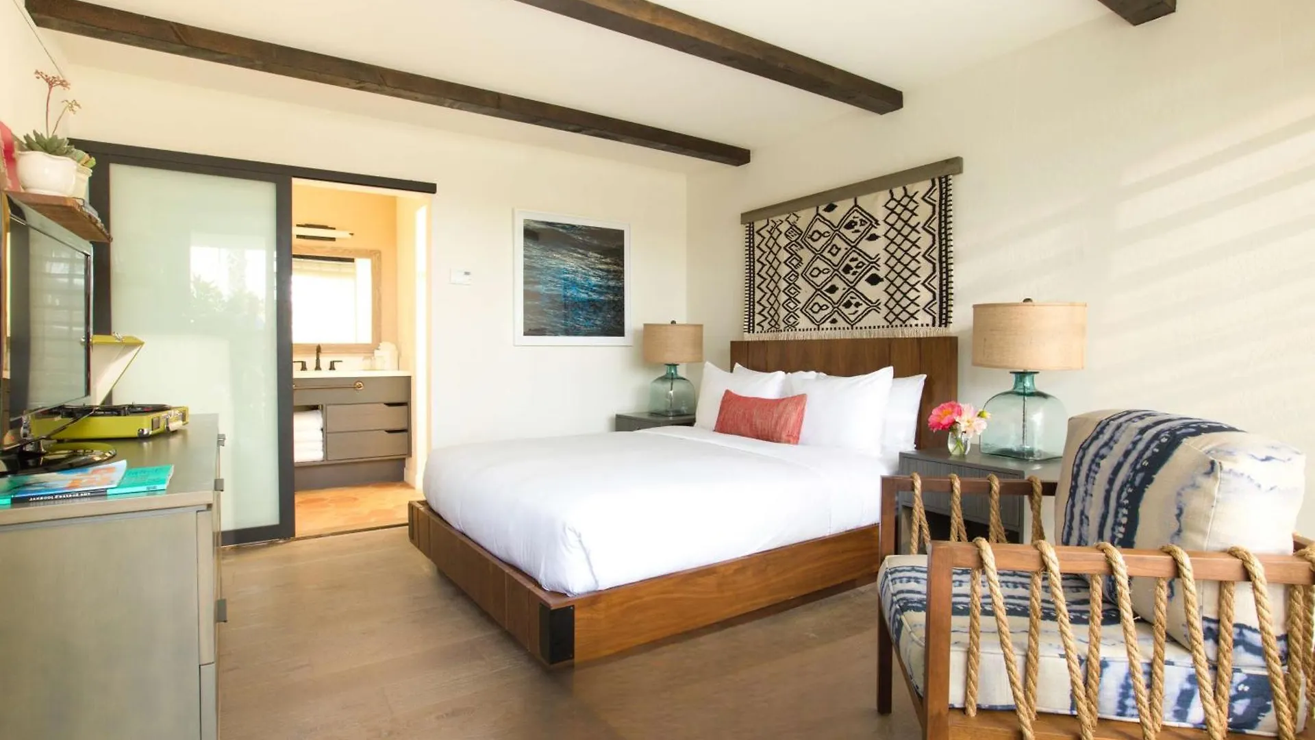 The Leta Santa Barbara Goleta, Tapestry Collection By Hilton Feriested Goleta