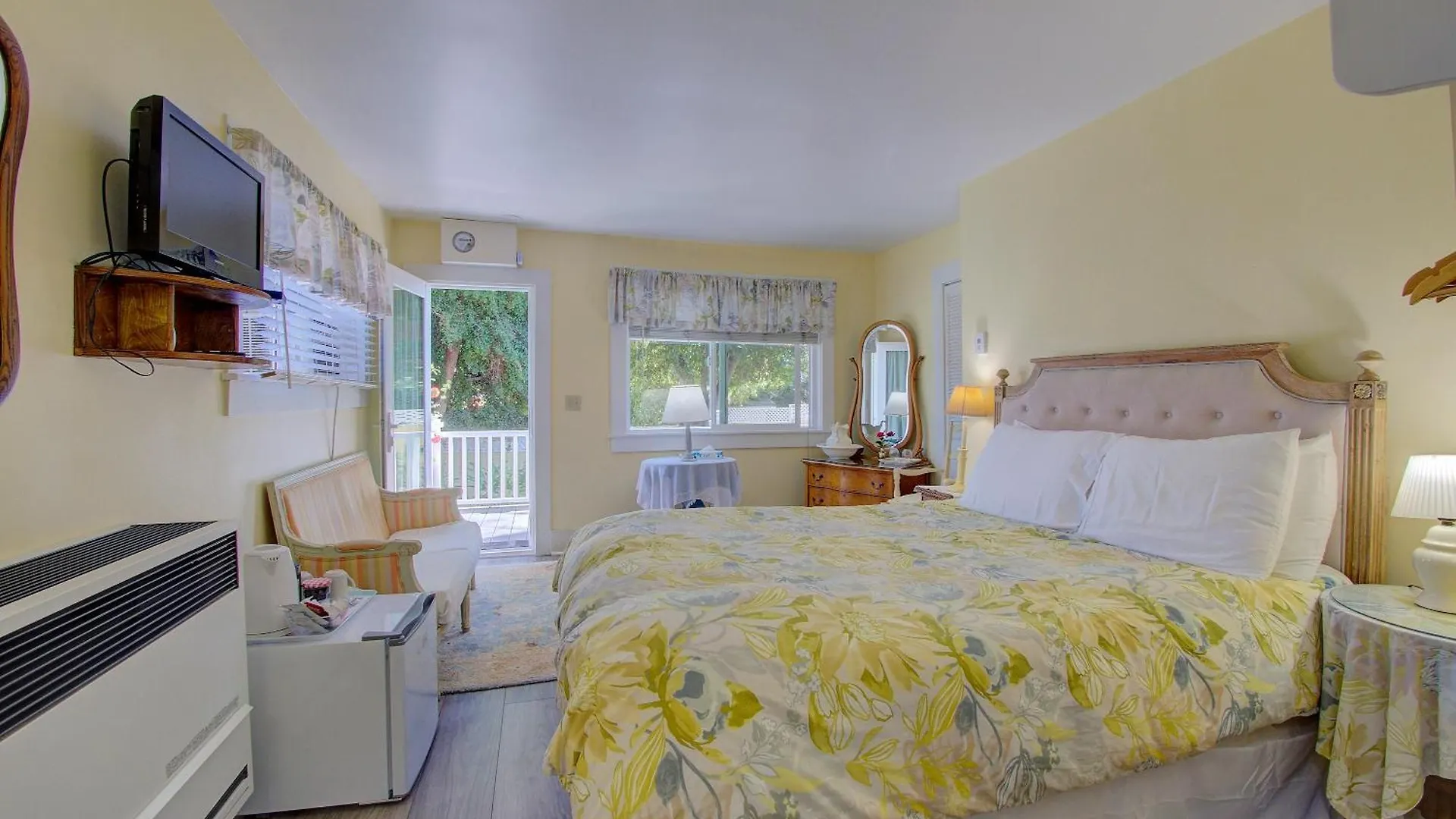 Secret Garden Inn&cottages 2*