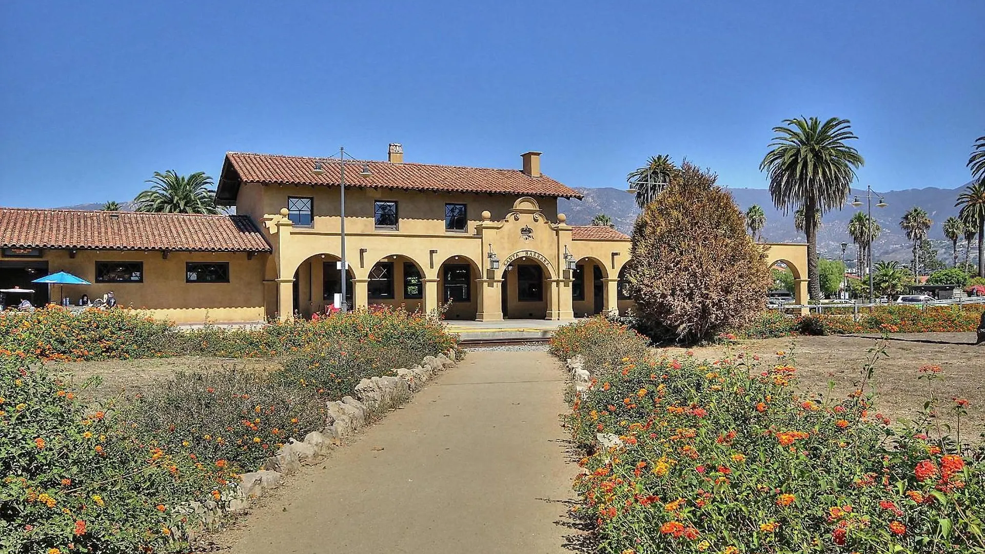 West 2 * Santa Bárbara