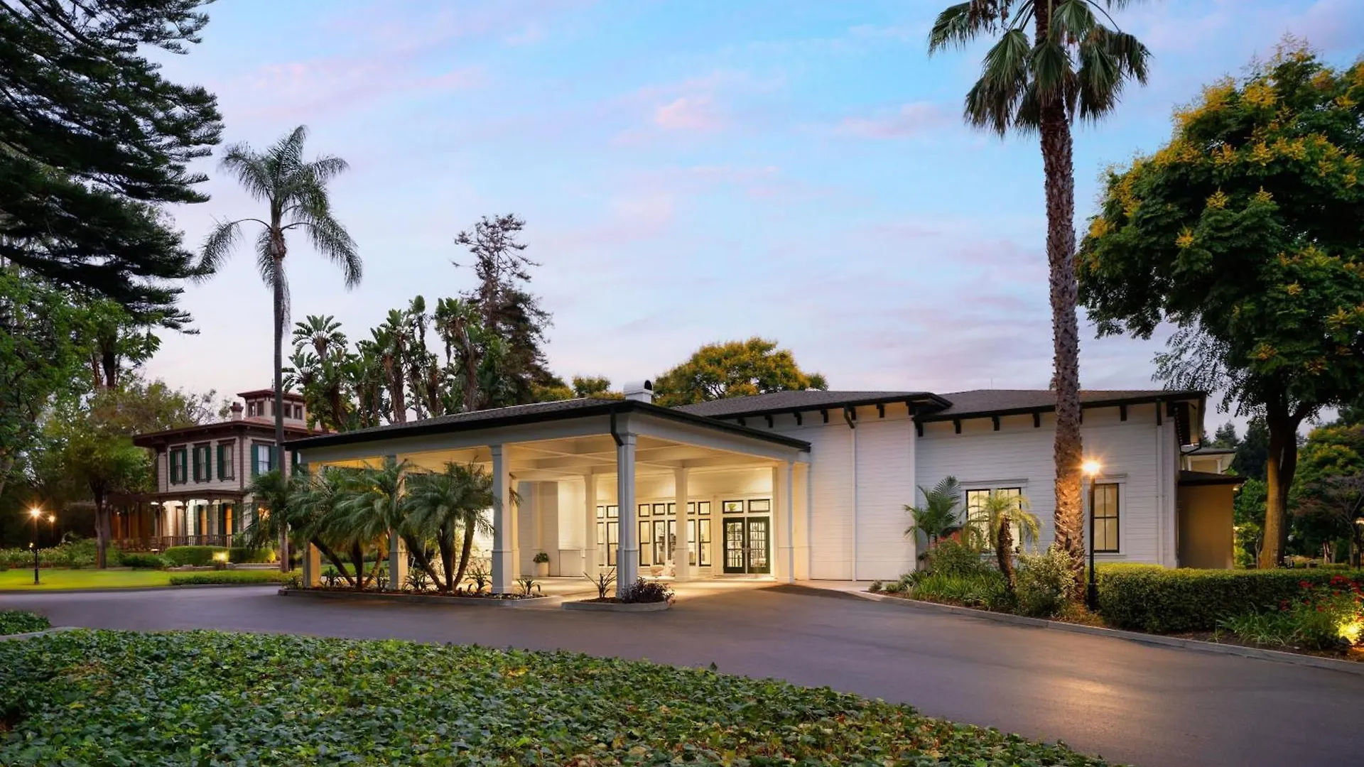 The Steward, Santa Barbara, A Tribute Portfolio 4* Goleta