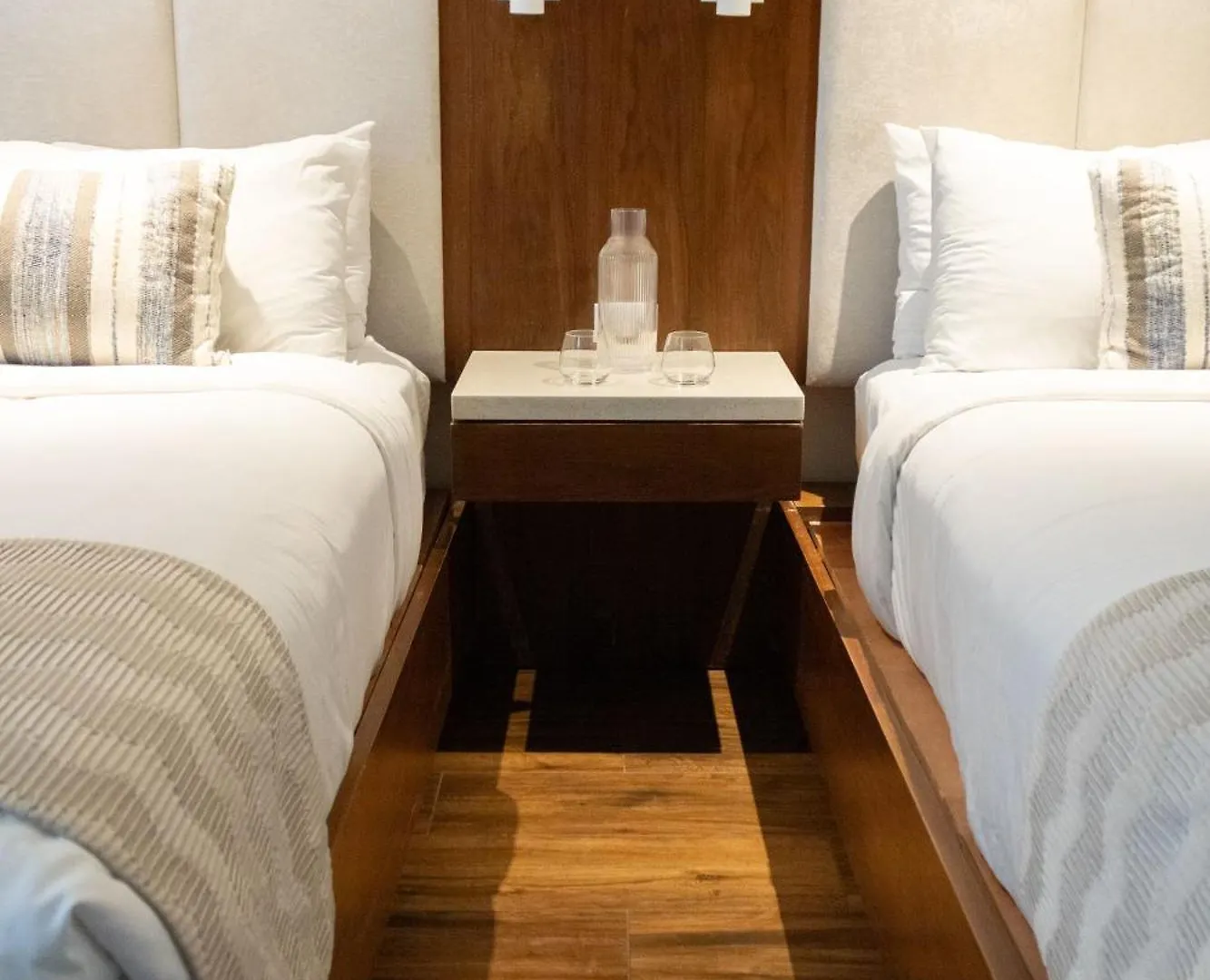 Riviera House Отель 3*