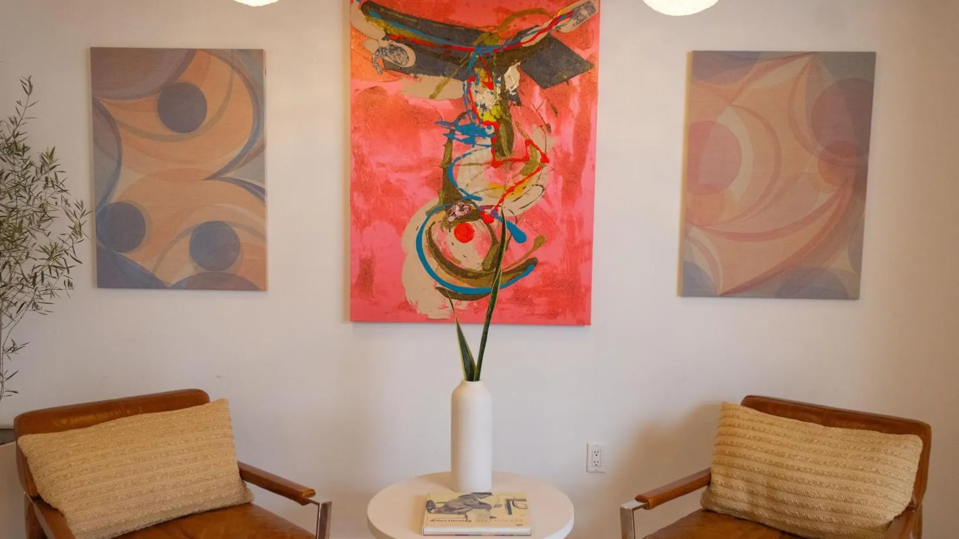 Riviera House Отель