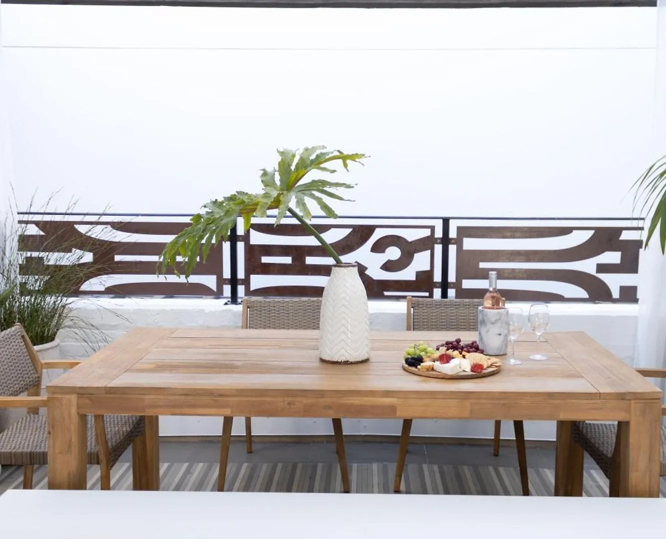 Отель Riviera House 3*