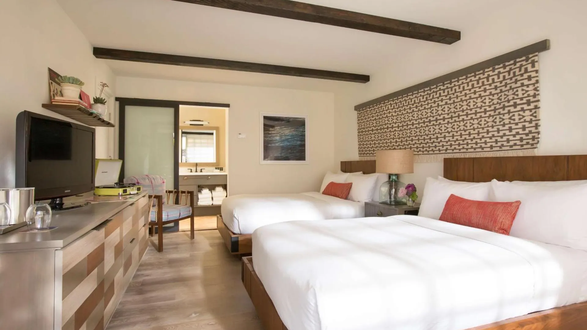 The Leta Santa Barbara Goleta, Tapestry Collection By Hilton Feriested 4*