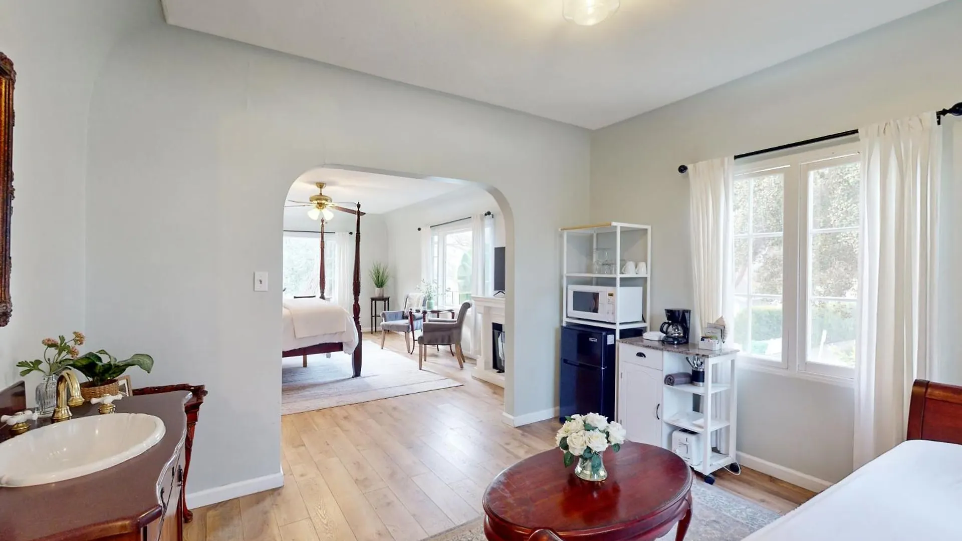 East Retreats Apartment Santa Barbara