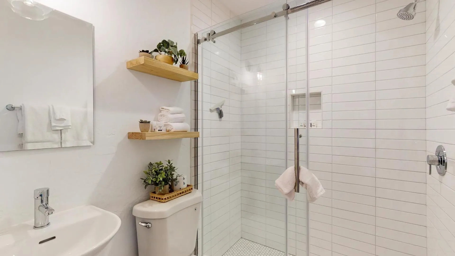 East Retreats Apartment