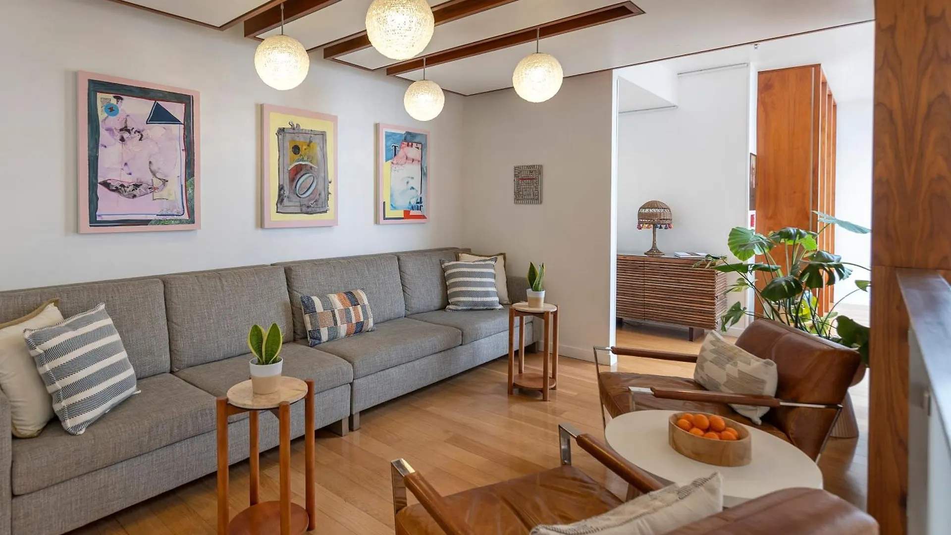 Отель Riviera House 3*