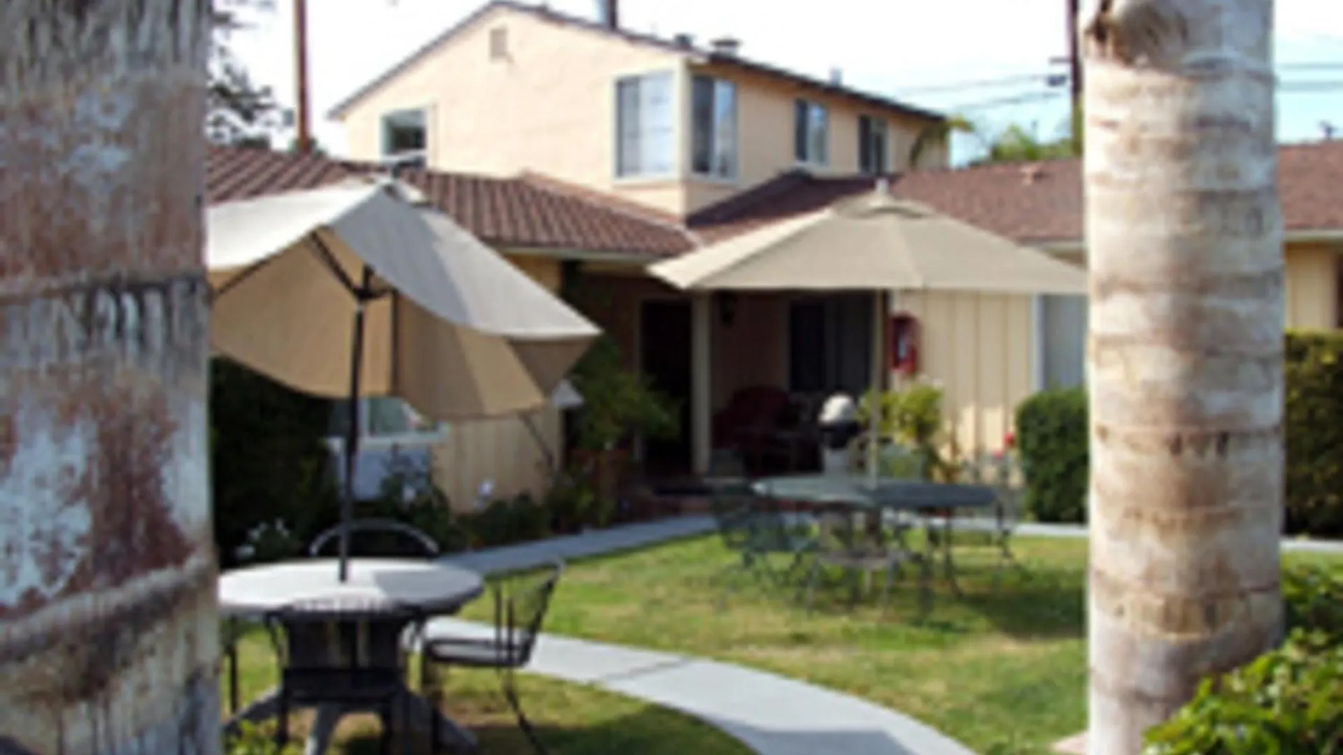 Motel Oasis And Santa Barbara
