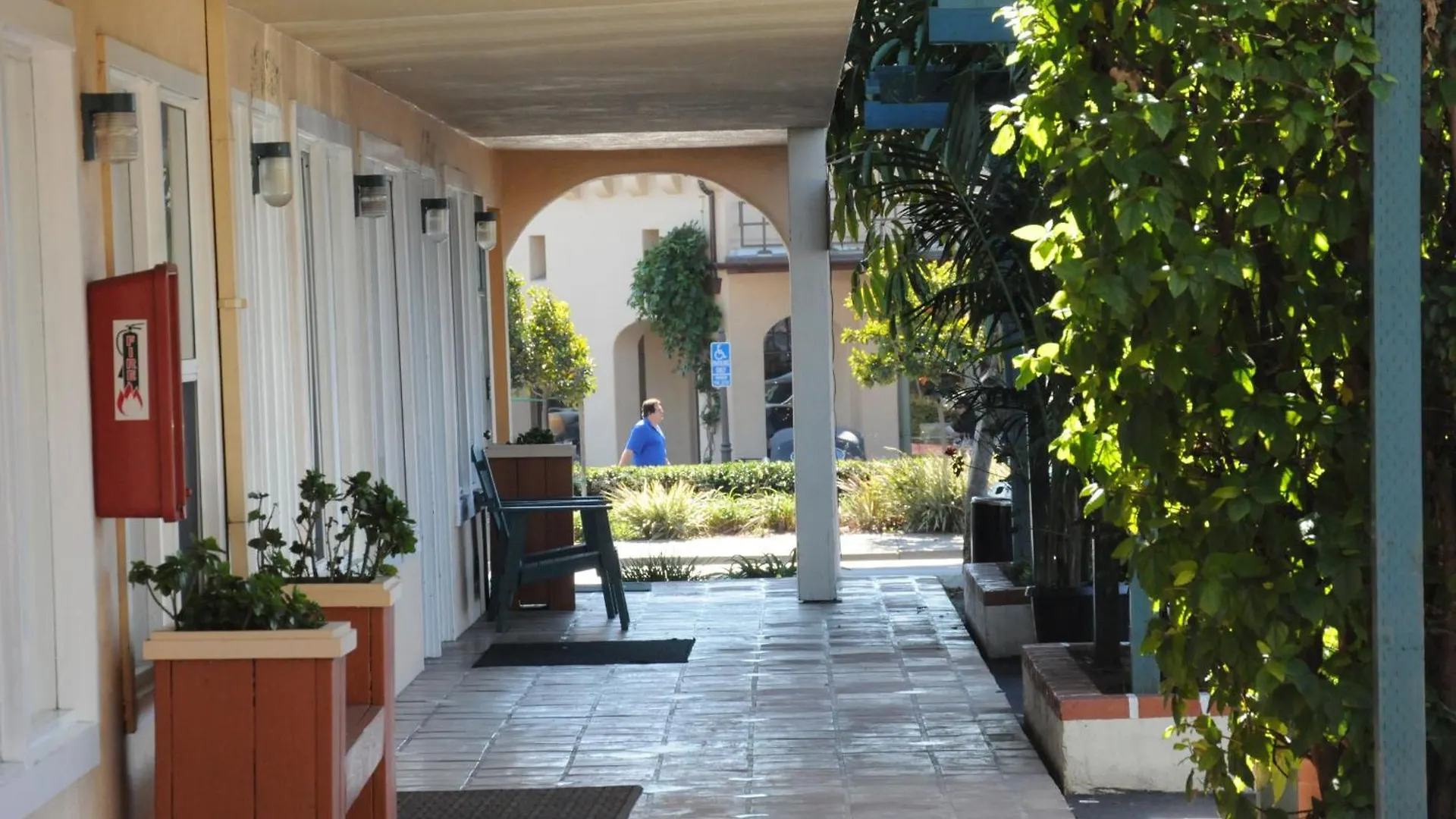 Motel Oasis And