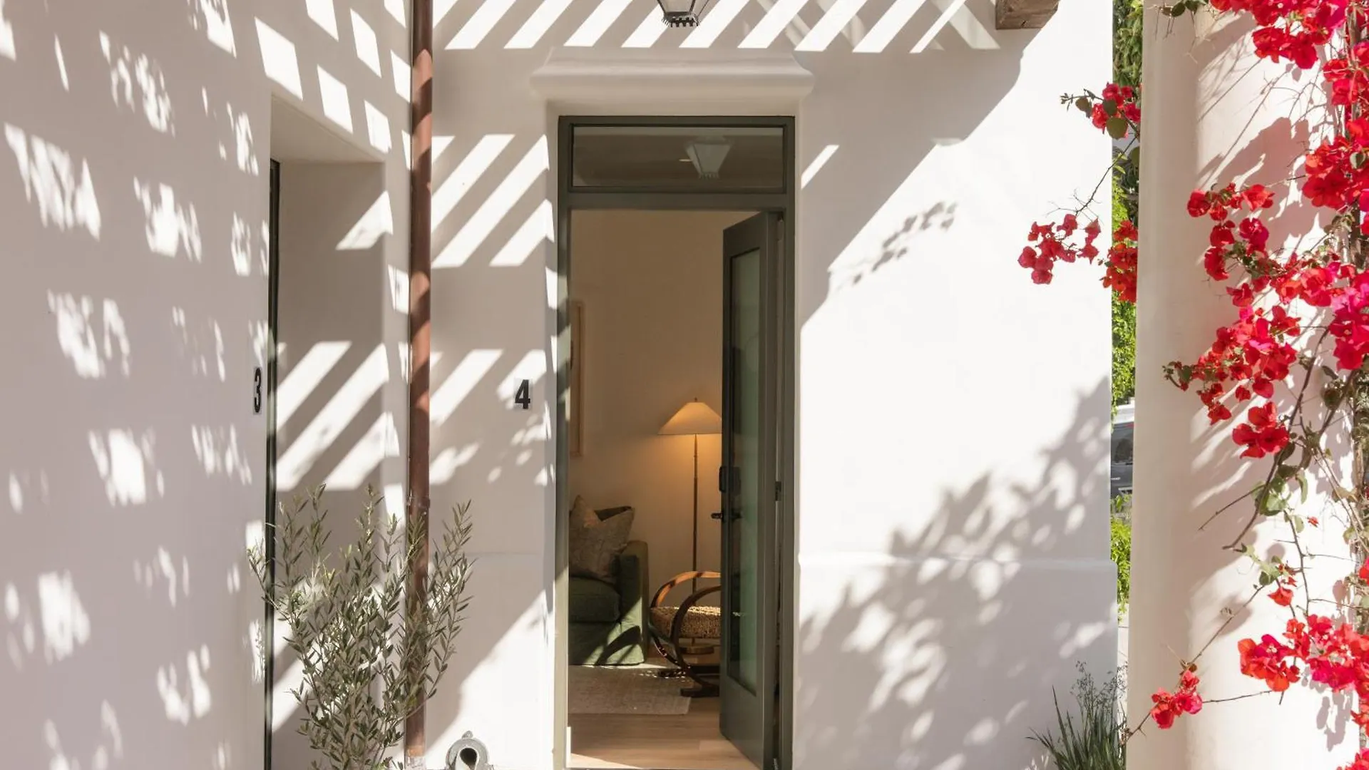 The At Anatega #4 Apartment Santa Barbara