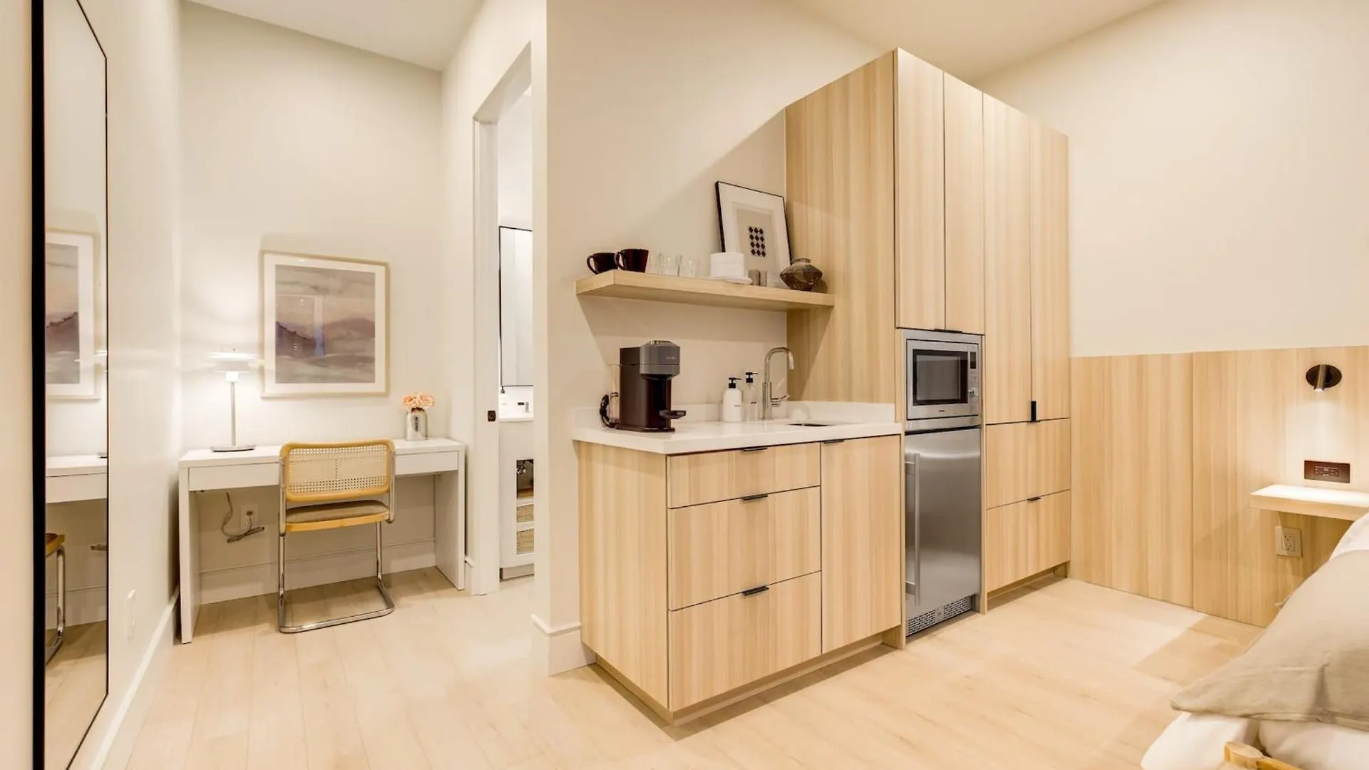 Casa De La Vina - Boutique In Downtown Apartment
