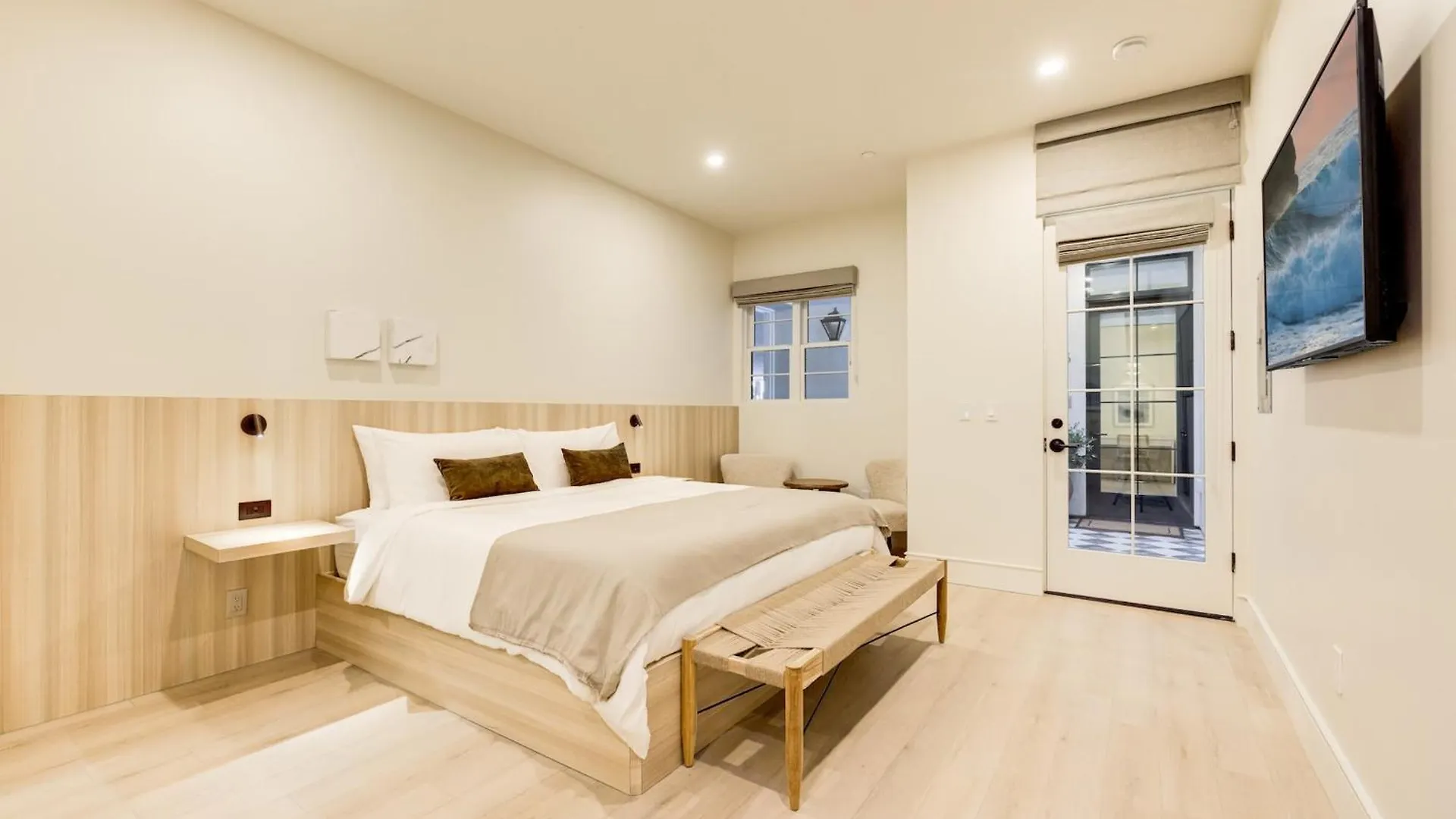 Casa De La Vina - Boutique In Downtown Apartment *