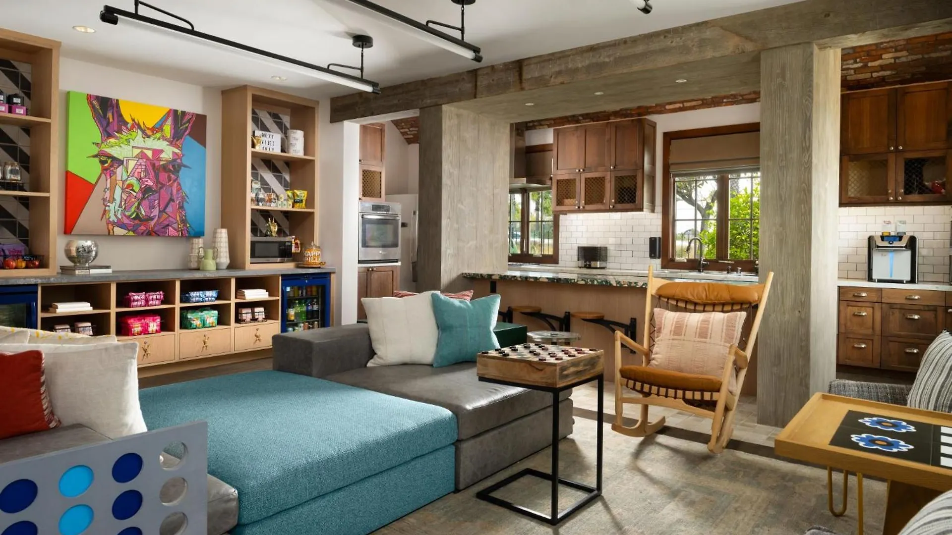 Moxy 3* Santa Barbara