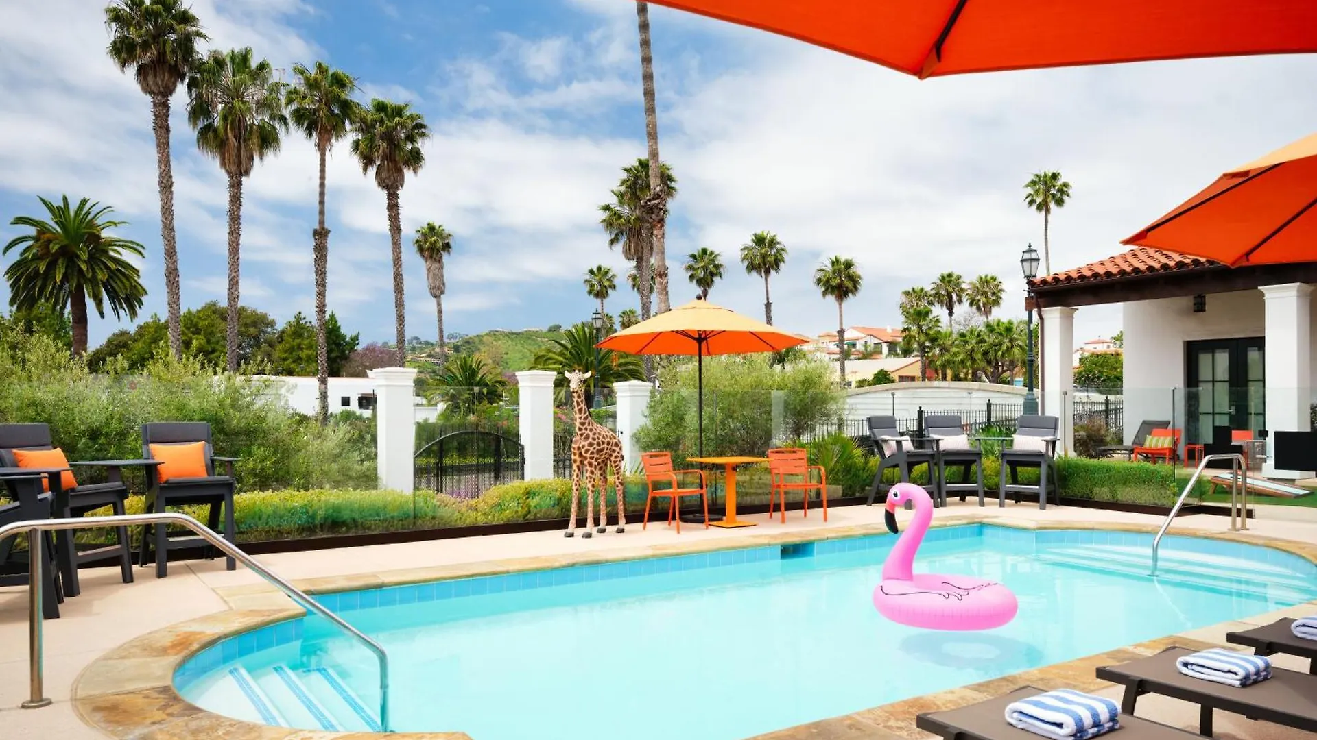Hotel Moxy 3*