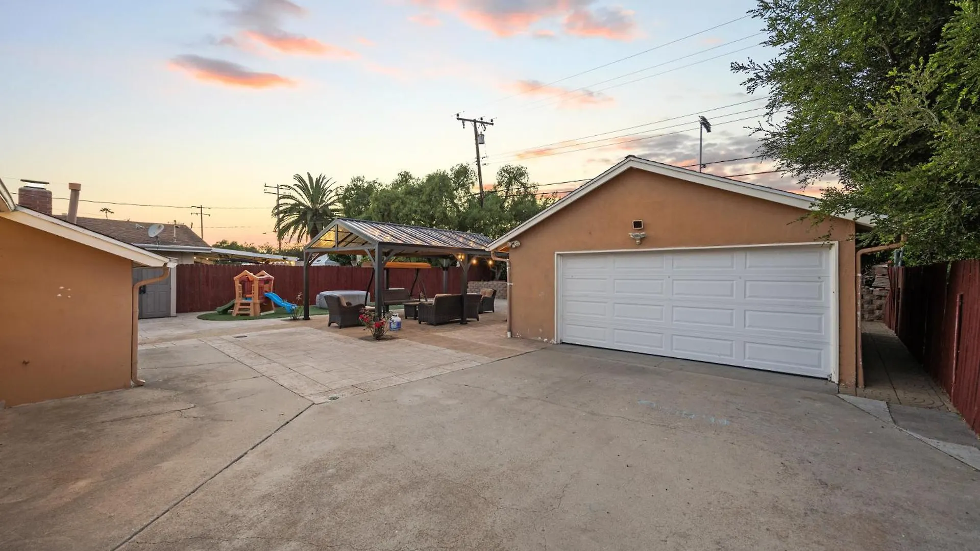 Casa vacanze Coastal Near Ucsb & Airport, Hot Tub, King Beds, Fast Wifi, Sleeps 6 Santa Barbara