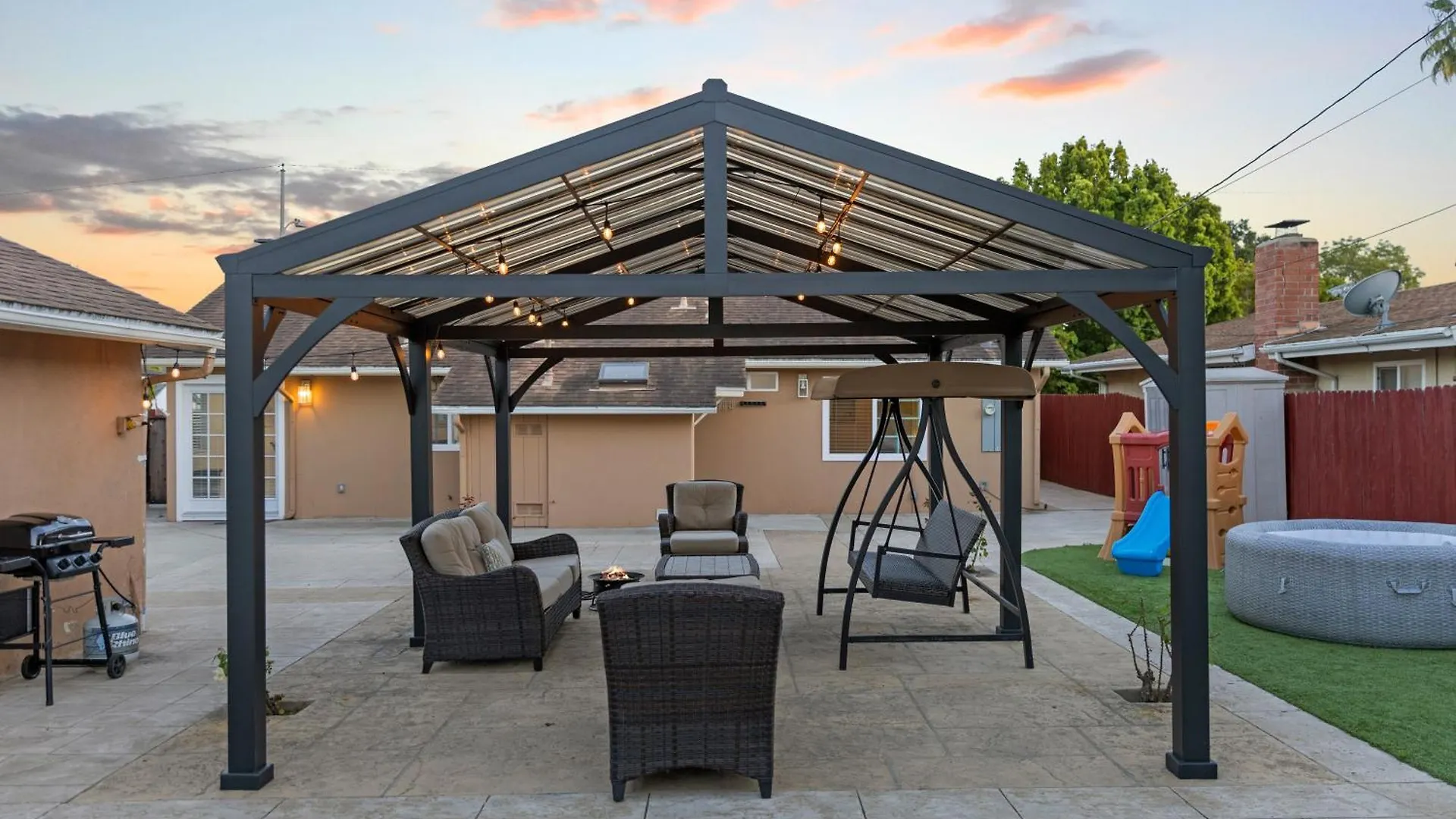 Coastal Near Ucsb & Airport, Hot Tub, King Beds, Fast Wifi, Sleeps 6 Casa vacanze Santa Barbara