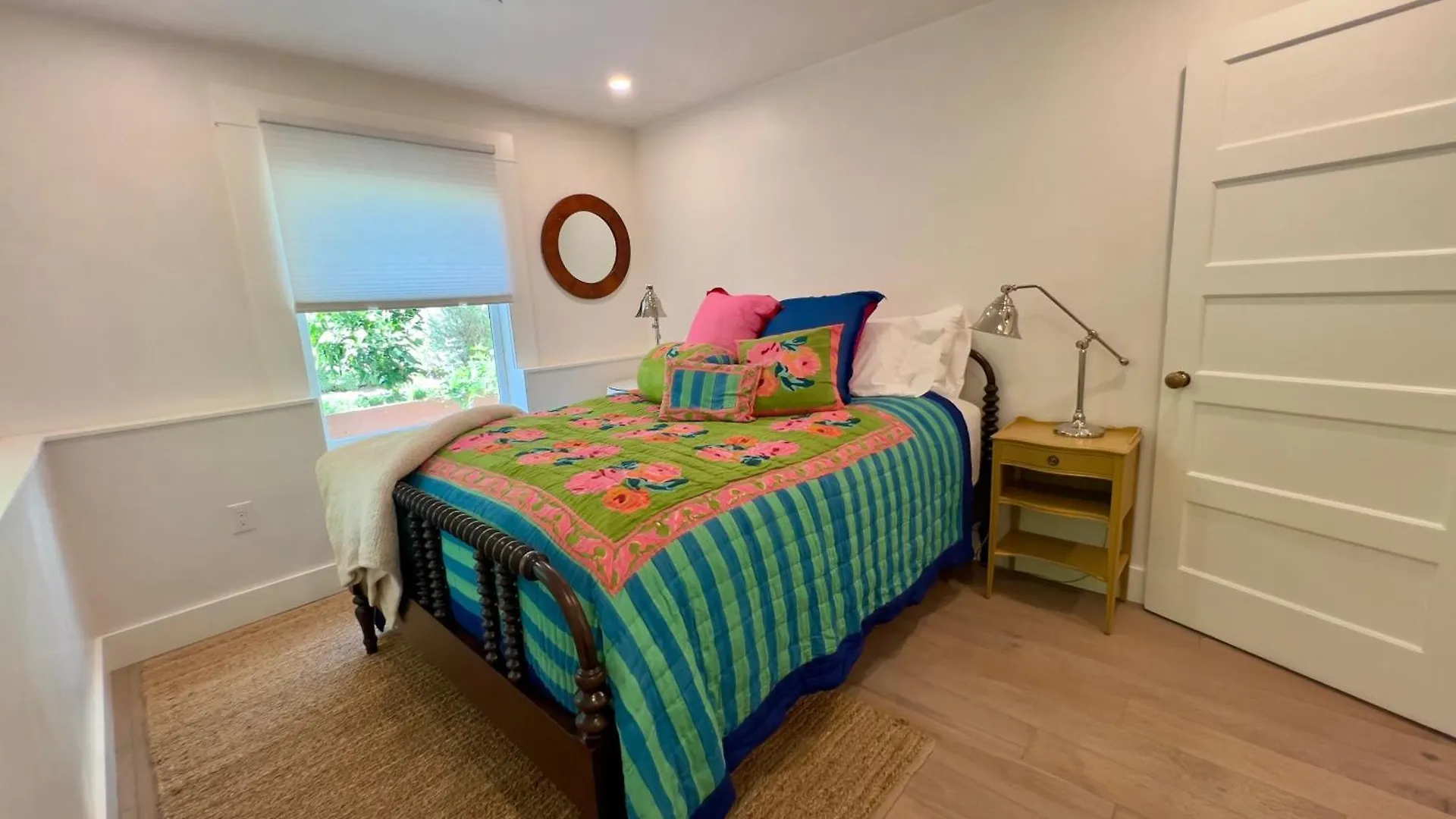 Pied-a-terre Courtyard Luxury Guest Daire