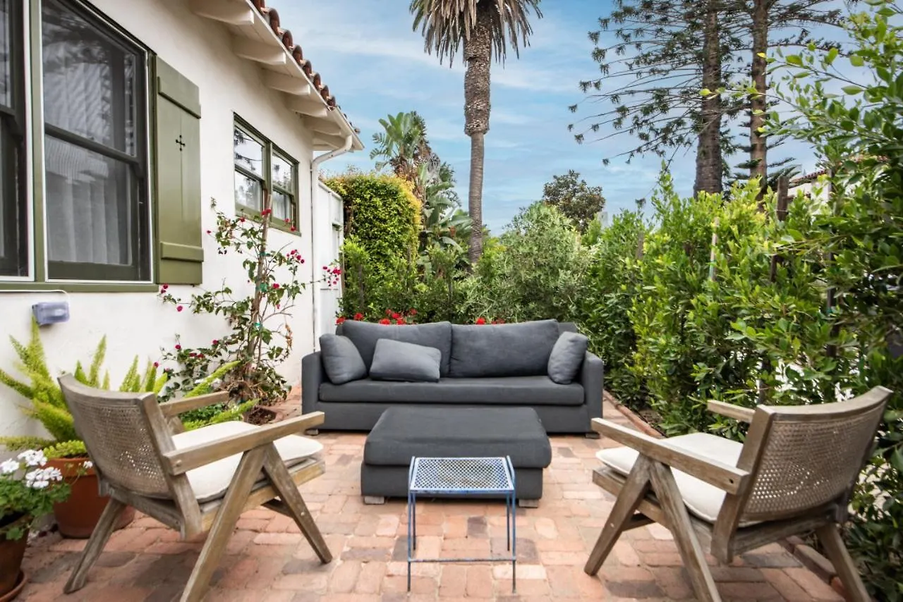 The Patio - The Marlowe Boutique Apartamento