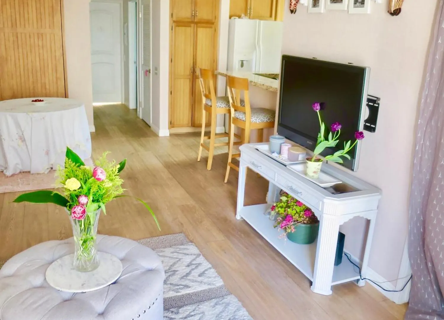 Lejlighed Claudine's For Rent In Ca *