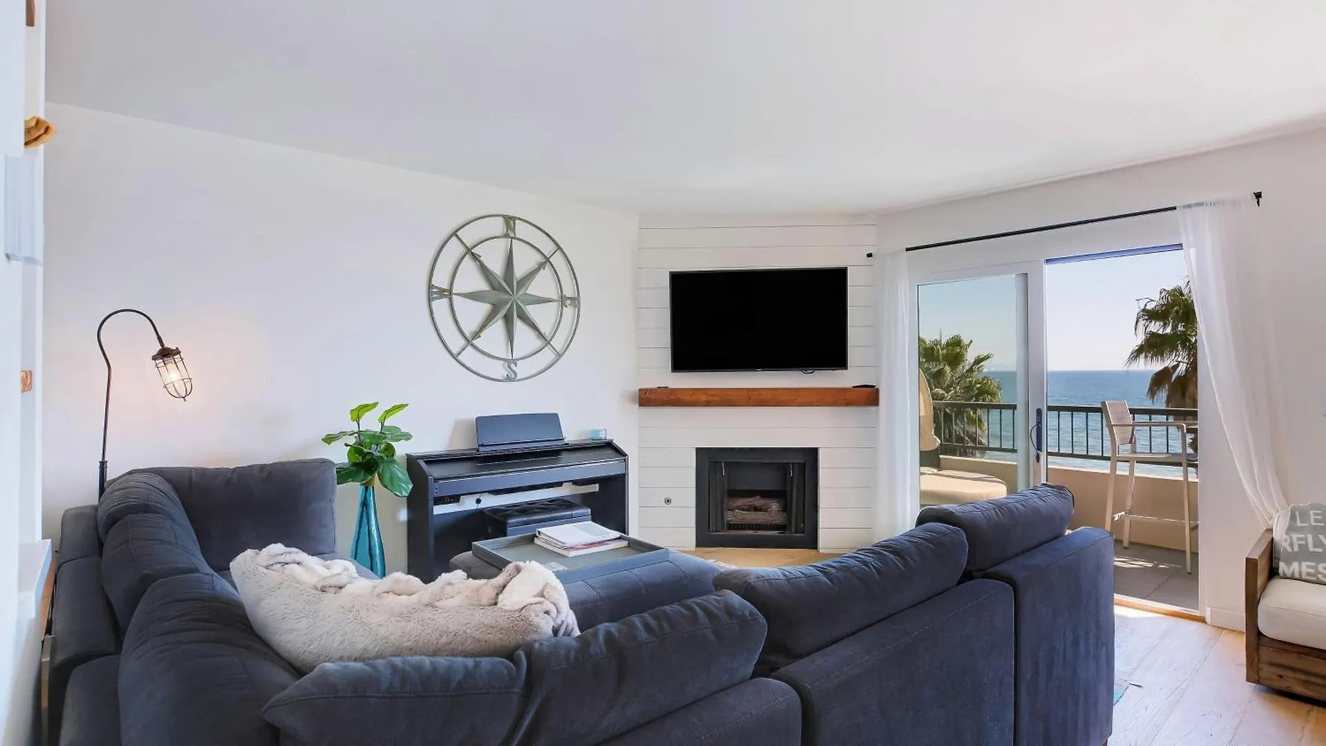 Holiday home Beachfront Hideaway