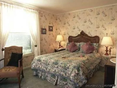 Bath Street 4*