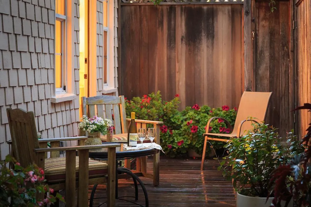 Cheshire Cat Inn&cottages 4*