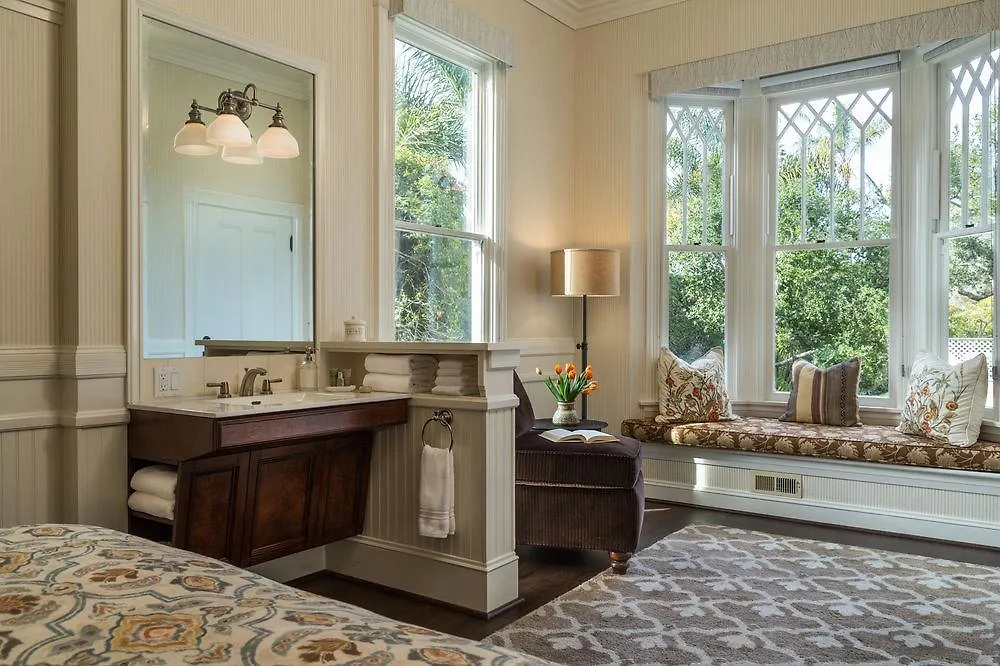 Cheshire Cat Inn&cottages 4* Santa Barbara