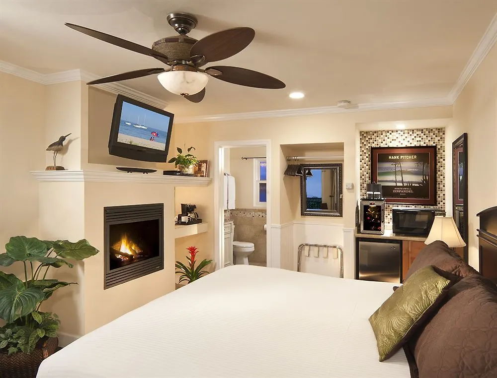 Blue Sands Inn, A Kirkwood Collection 여관