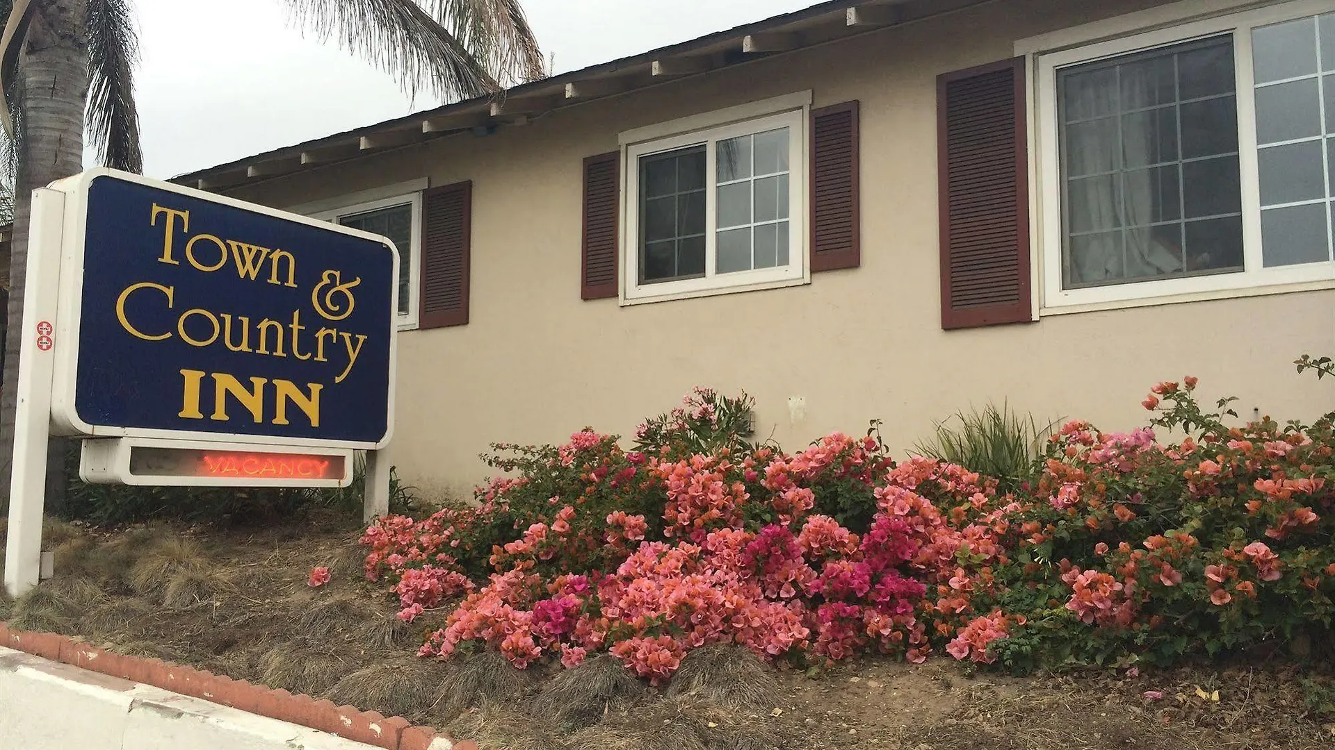 Motel Town And Country 2*