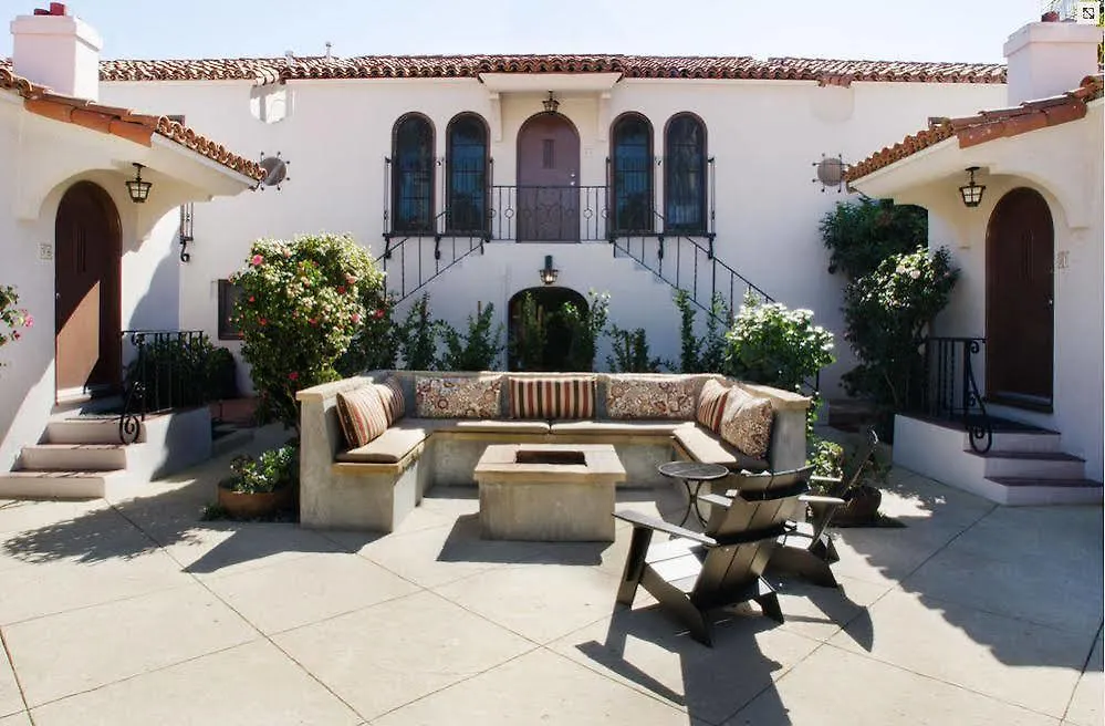 Casa Del Mar 여관 3*
