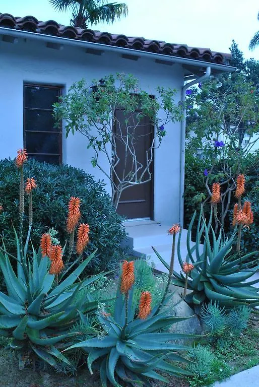 Casa Del Mar 여관