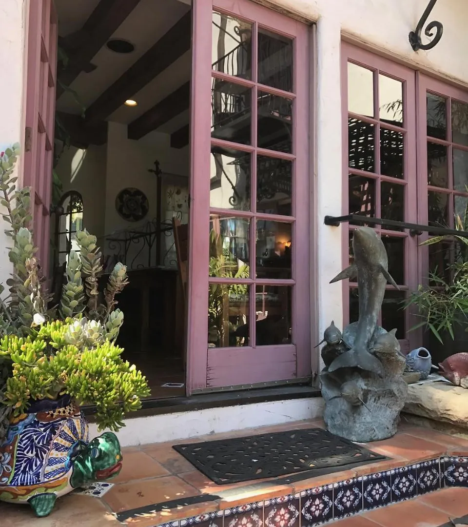 Rosa 4* Santa Barbara
