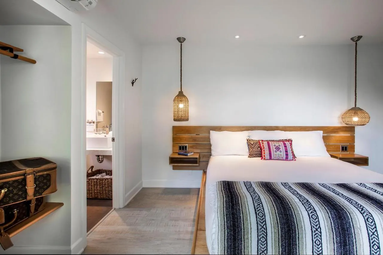 Blue Sands Inn, A Kirkwood Collection 여관