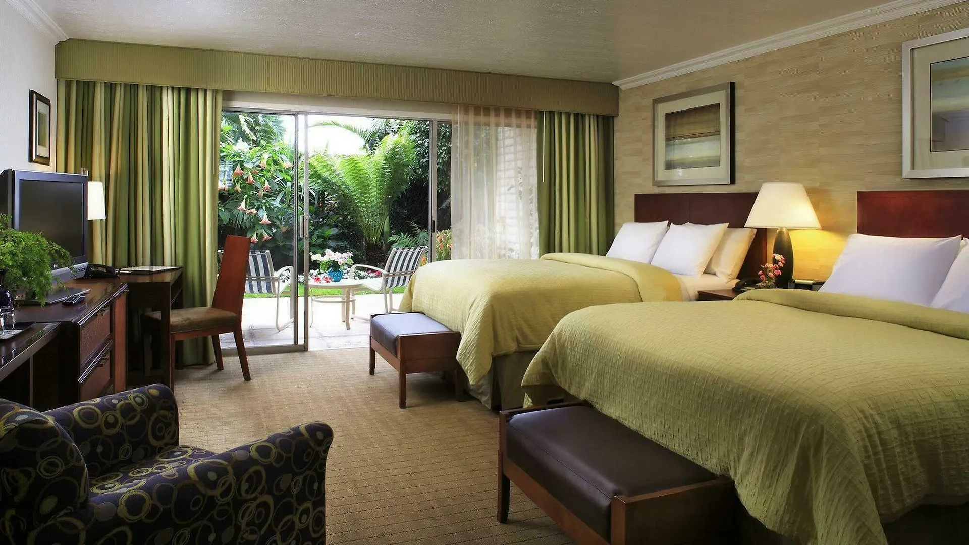 West Inn, A Coast Santa Barbara