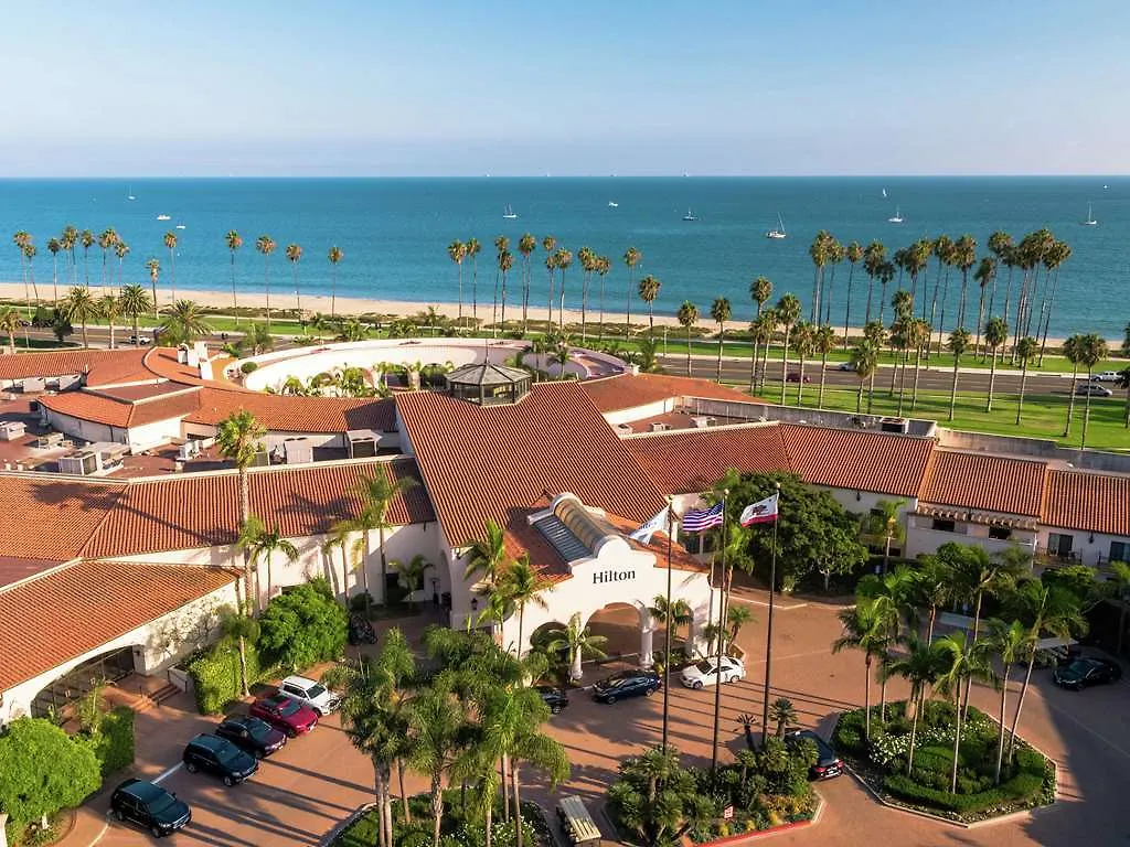 Rezort Hilton Beachfront 4*