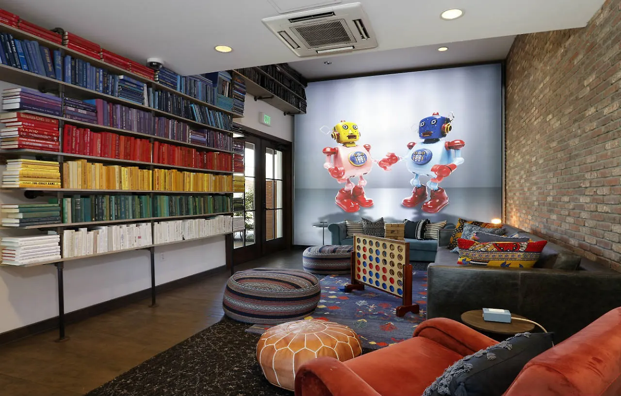 Moxy Hotel